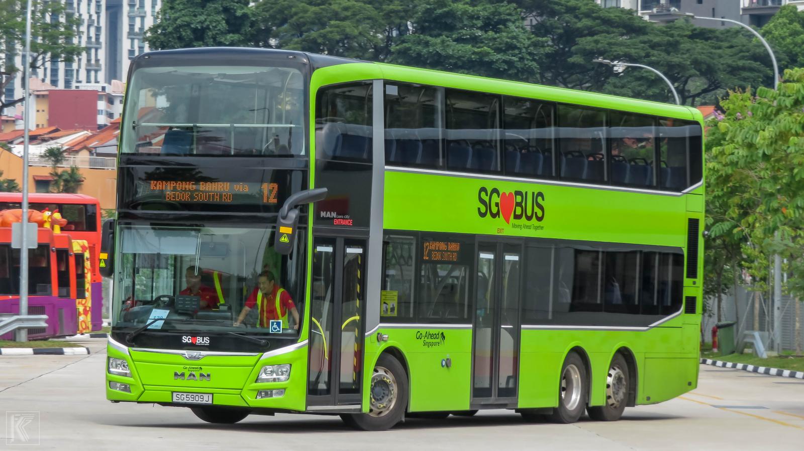 Bus service in Singapore